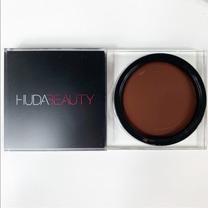 HUDA BEAUTY Tantour Contour & Bronzer Cream